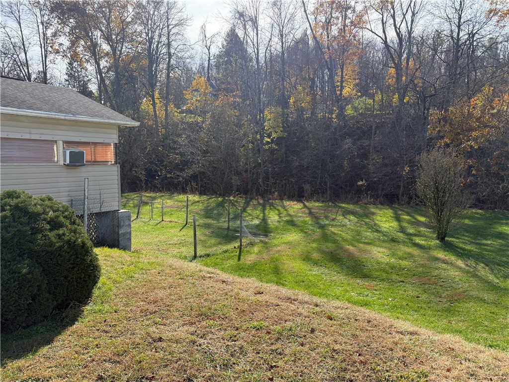 Redstone Twp, Pennsylvania 15475, United States, 3 Bedrooms Bedrooms, ,2 BathroomsBathrooms,Residential,Active,241635