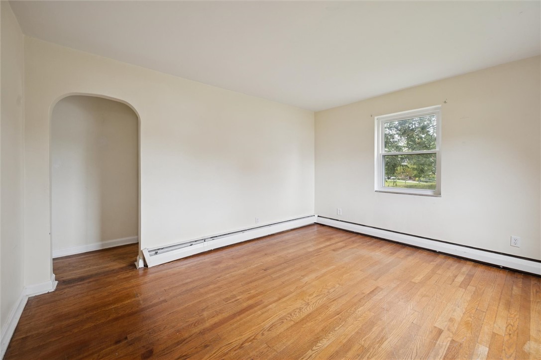 3000 Roosevelt Ave