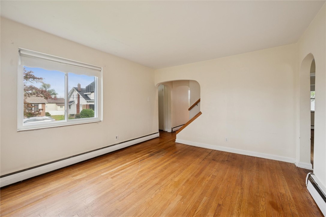 3000 Roosevelt Ave