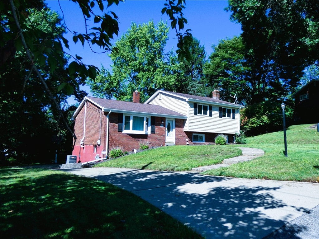 8459 Ridgemont Road