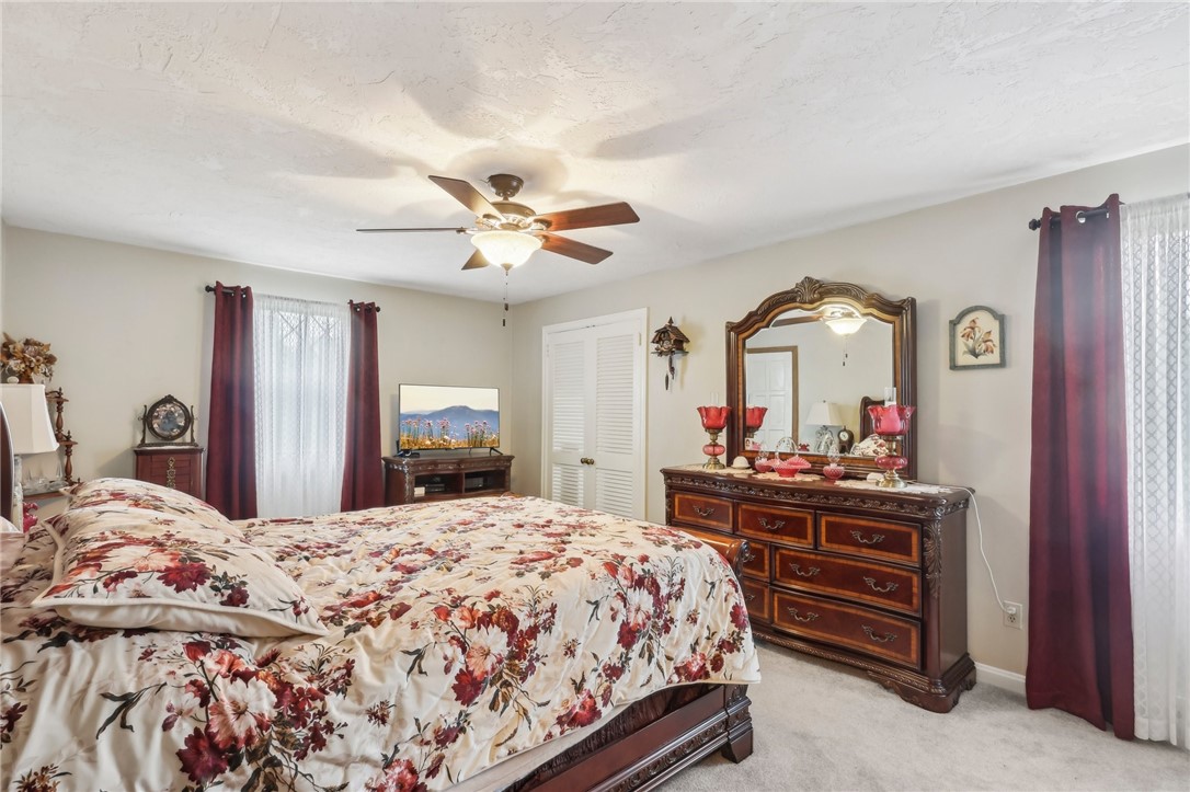 4219 Colonial Park Dr Dr, Brentwood, Pennsylvania image 37