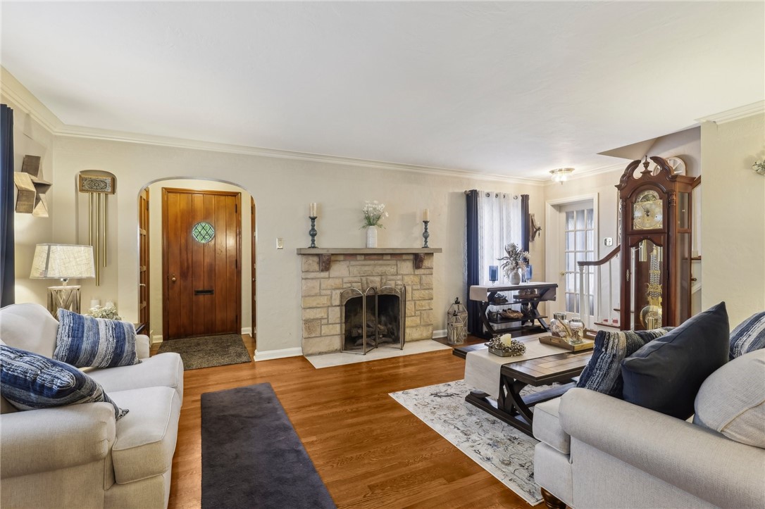 4219 Colonial Park Dr Dr, Brentwood, Pennsylvania image 12