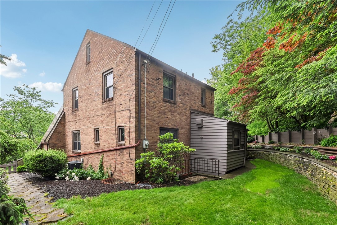 4219 Colonial Park Dr Dr, Brentwood, Pennsylvania image 47