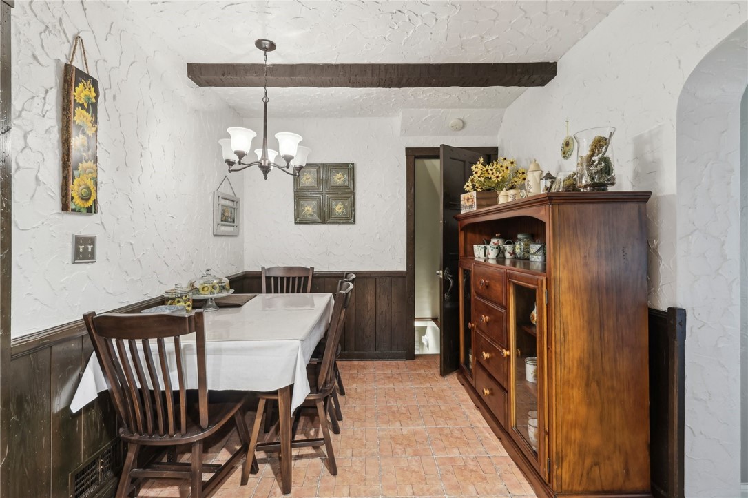 4219 Colonial Park Dr Dr, Brentwood, Pennsylvania image 16
