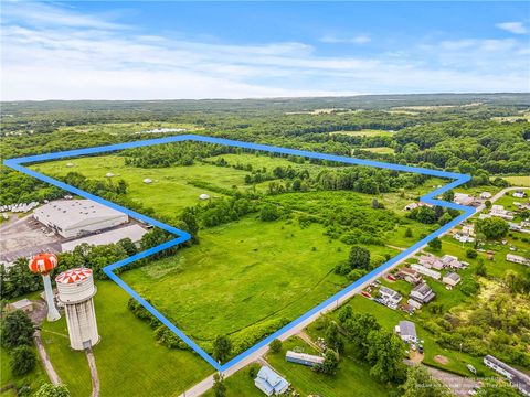 Photo of 318 Old Ash Rd, Springfield Twp, PA 16137 (MLS # 1751758)