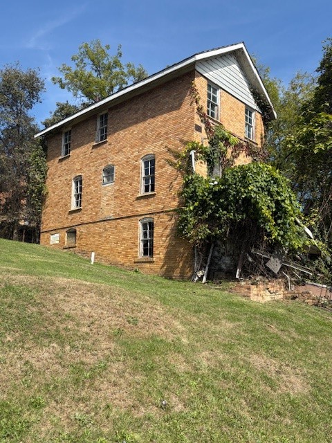 310 2nd St