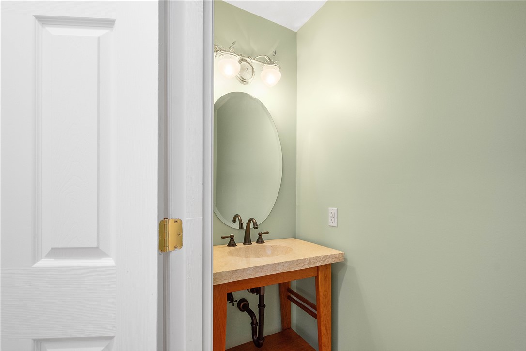 Peters Twp, Pennsylvania 15317, United States, 3 Bedrooms Bedrooms, ,4 BathroomsBathrooms,Residential,Contingent,119094