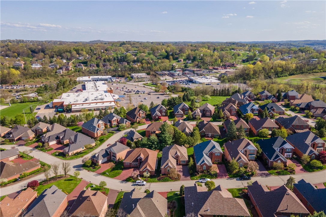 Peters Twp, Pennsylvania 15317, United States, 3 Bedrooms Bedrooms, ,4 BathroomsBathrooms,Residential,Contingent,119094