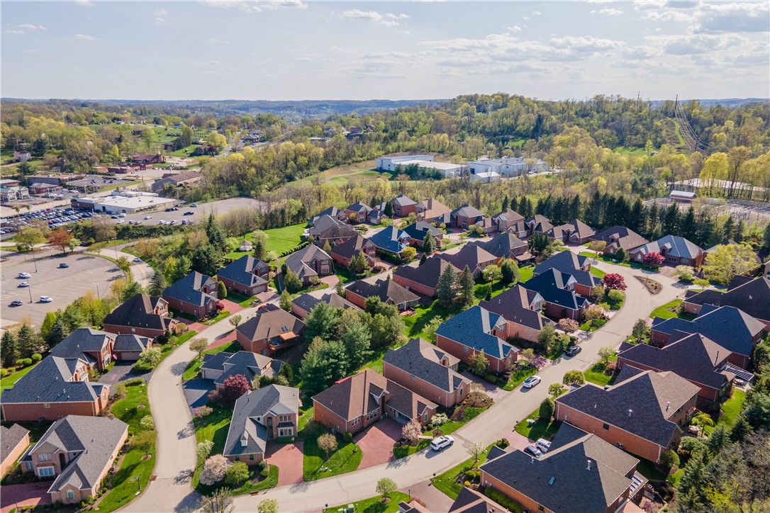 Peters Twp, Pennsylvania 15317, United States, 3 Bedrooms Bedrooms, ,4 BathroomsBathrooms,Residential,Contingent,119094