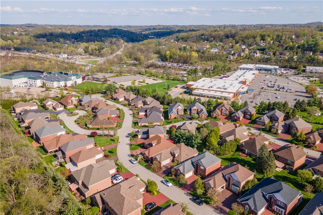 Peters Twp, Pennsylvania 15317, United States, 3 Bedrooms Bedrooms, ,4 BathroomsBathrooms,Residential,Contingent,119094