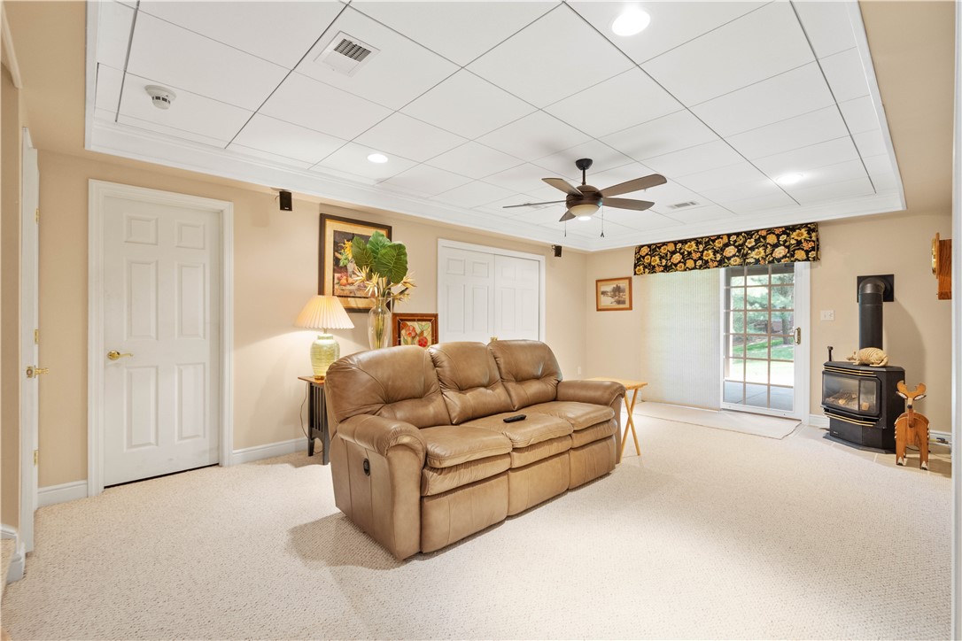 Peters Twp, Pennsylvania 15317, United States, 3 Bedrooms Bedrooms, ,4 BathroomsBathrooms,Residential,Contingent,119094