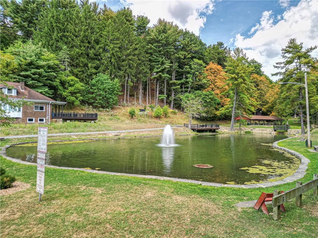 Ross Twp, Pennsylvania 15237, United States, 3 Bedrooms Bedrooms, ,1 BathroomBathrooms,Residential,Contingent,211754