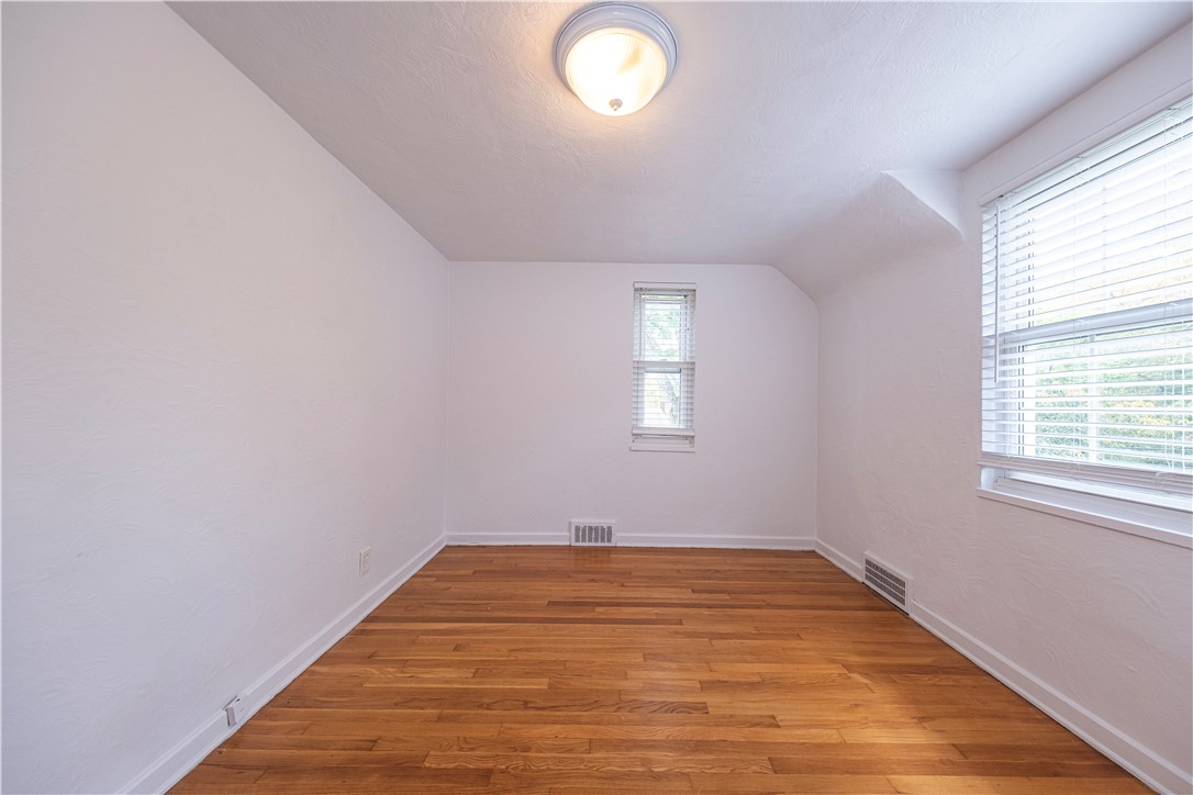 Ross Twp, Pennsylvania 15237, United States, 3 Bedrooms Bedrooms, ,1 BathroomBathrooms,Residential,Contingent,211754