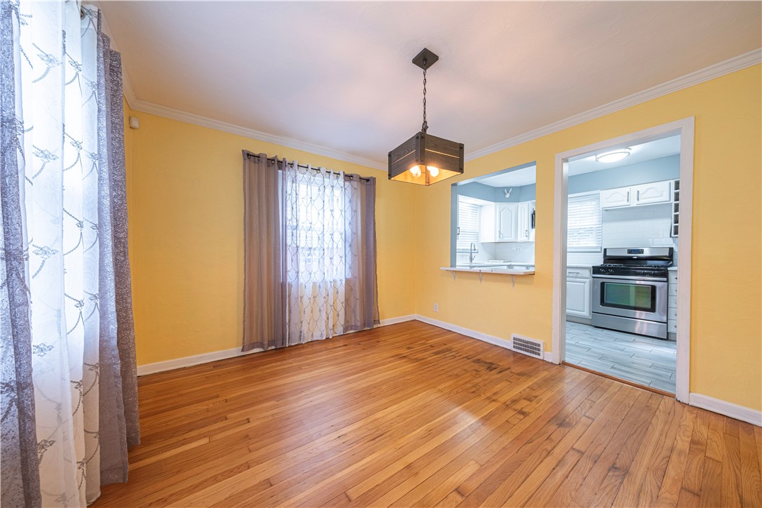 Ross Twp, Pennsylvania 15237, United States, 3 Bedrooms Bedrooms, ,1 BathroomBathrooms,Residential,Contingent,211754