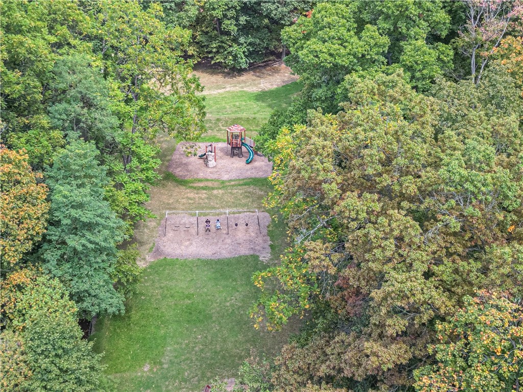 Ross Twp, Pennsylvania 15237, United States, 3 Bedrooms Bedrooms, ,1 BathroomBathrooms,Residential,Contingent,211754