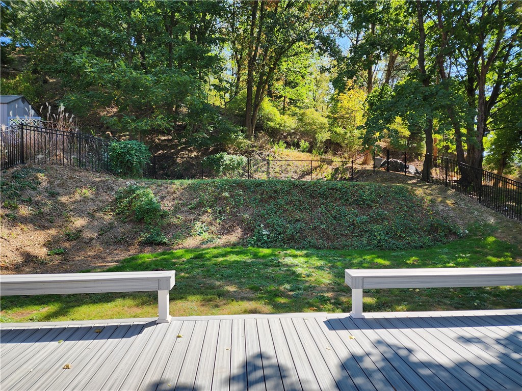 Ross Twp, Pennsylvania 15237, United States, 3 Bedrooms Bedrooms, ,1 BathroomBathrooms,Residential,Contingent,211754