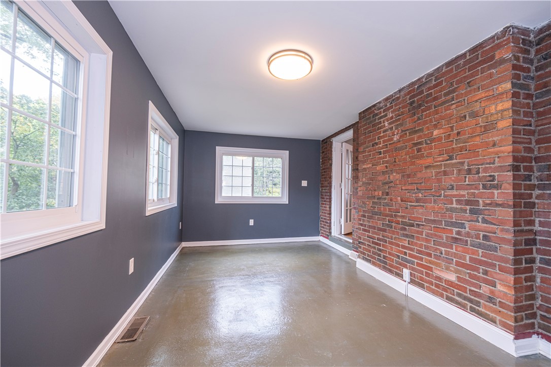 Ross Twp, Pennsylvania 15237, United States, 3 Bedrooms Bedrooms, ,1 BathroomBathrooms,Residential,Contingent,211754