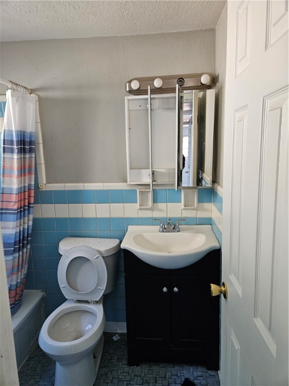 Swissvale, Pennsylvania 15218, United States, 2 Bedrooms Bedrooms, ,1 BathroomBathrooms,Residential,Active,37334