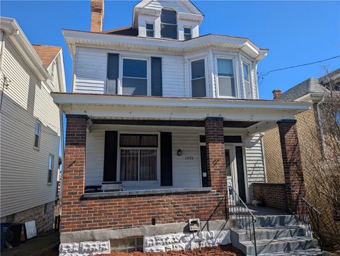 Photo of 1533 Orangewood Ave, Pittsburgh, PA 15216 (MLS # 1742984)