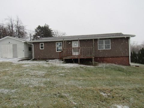 Photo of 512 Bessemer Road, Mt. Pleasant, PA 15666 (MLS # 1738467)