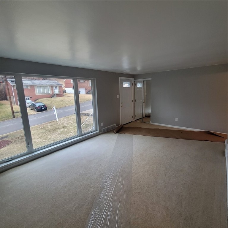 470 Spring Valley Road Rd, West Mifflin, Pennsylvania image 3