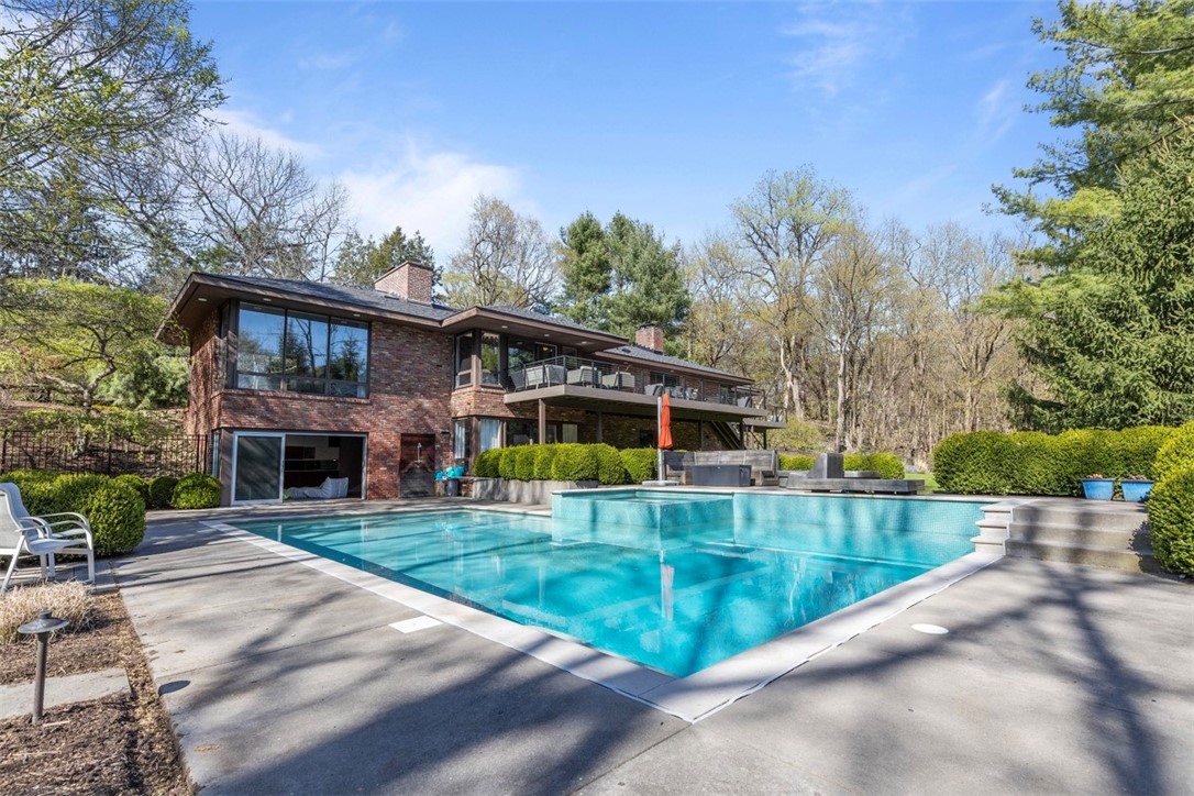 114 Hillcrest Road