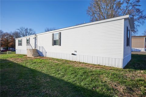 130 Brook Ln Middlesex Twp PA 16059