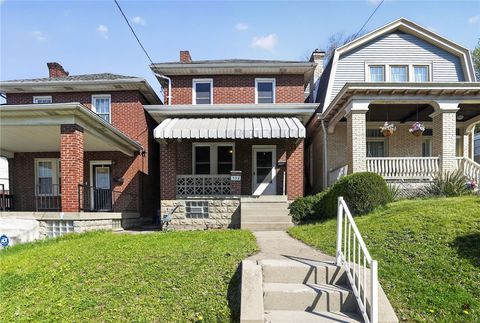 Photo of 532 Overbrook Blvd, Pittsburgh, PA 15210 (MLS # 1748460)
