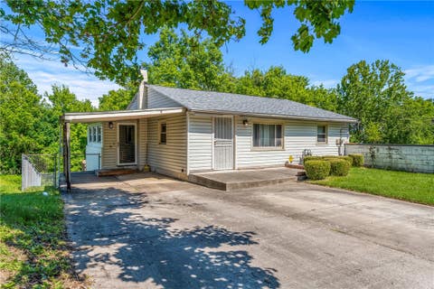 Photo for 1505 Willowbrook Rd
