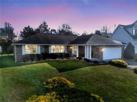 Photo of 321 Meadowlark Dr, Uniontown, PA 15401 (MLS # 1741603)