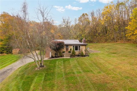Photo of 186 Gretna Rd, Washington, PA 15301 (MLS # 1727743)