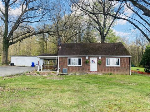 Photo of 2928 Old Plank Road, New Castle, PA 16105 (MLS # 1750256)