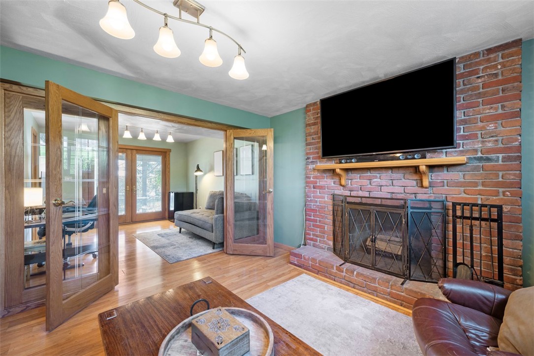 McCandless, Pennsylvania 15237, United States, 3 Bedrooms Bedrooms, ,2 BathroomsBathrooms,Residential,Contingent,114188