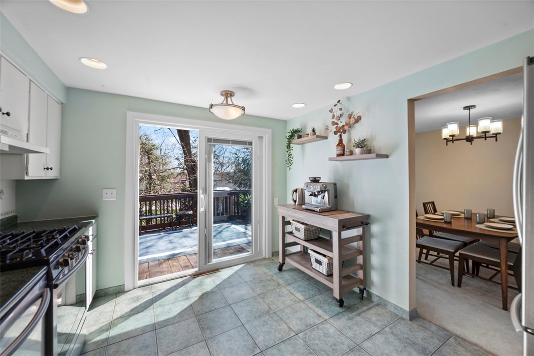 McCandless, Pennsylvania 15237, United States, 3 Bedrooms Bedrooms, ,2 BathroomsBathrooms,Residential,Contingent,114188