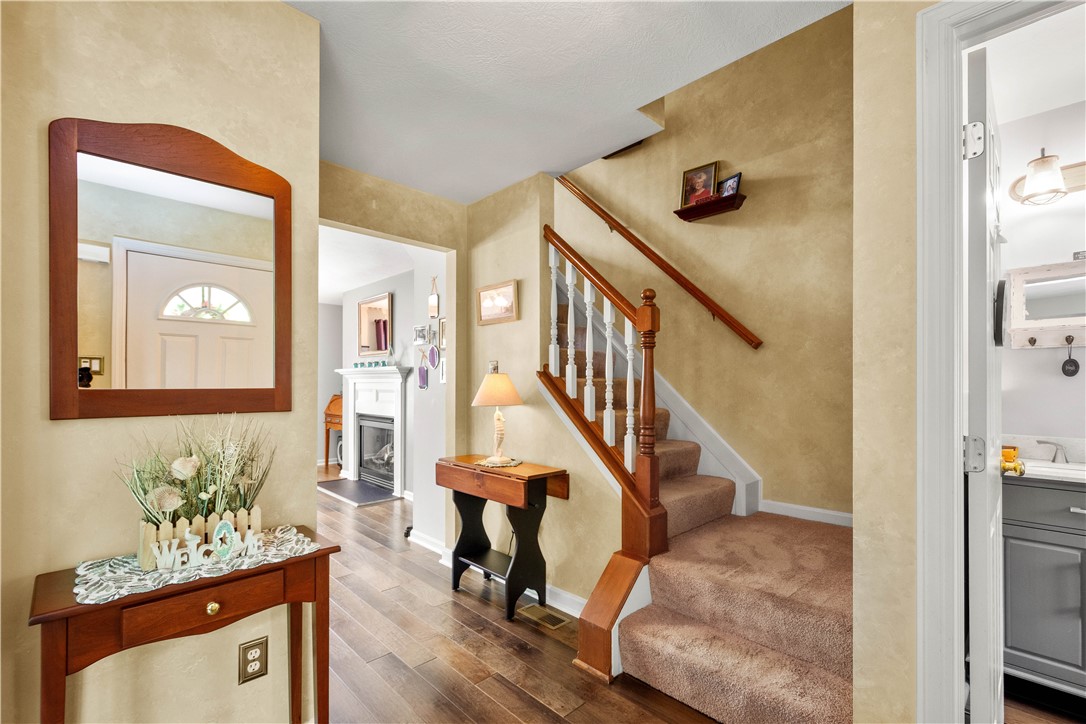 5743 Villahaven Dr Dr, Bethel Park, Pennsylvania image 6