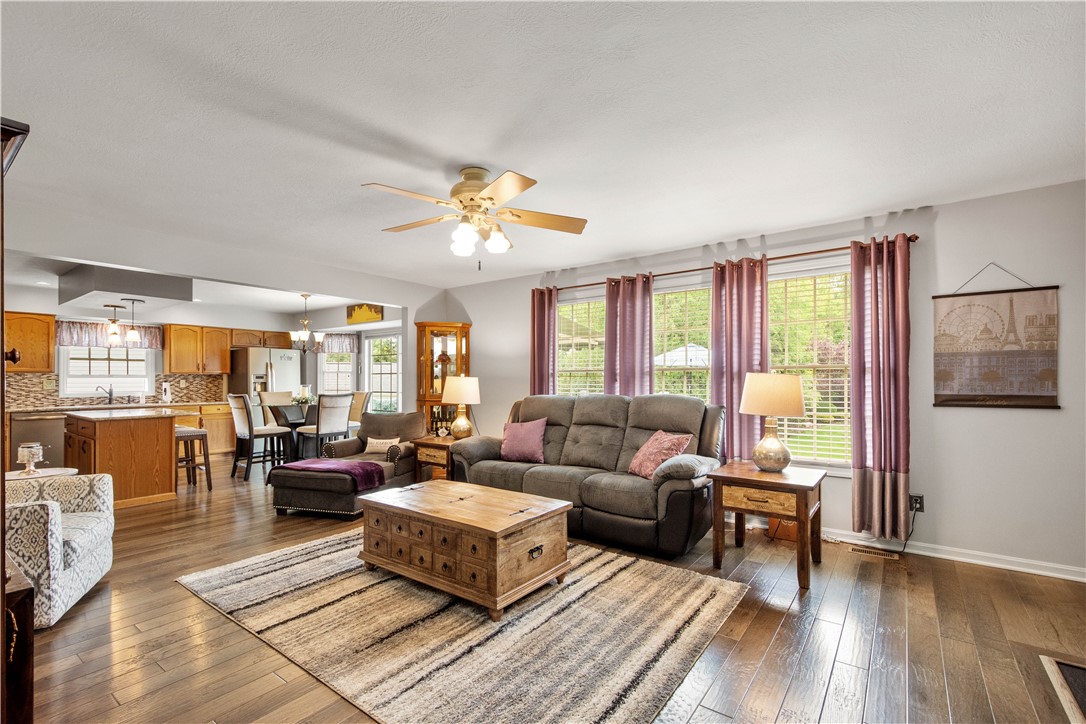 5743 Villahaven Dr Dr, Bethel Park, Pennsylvania image 15