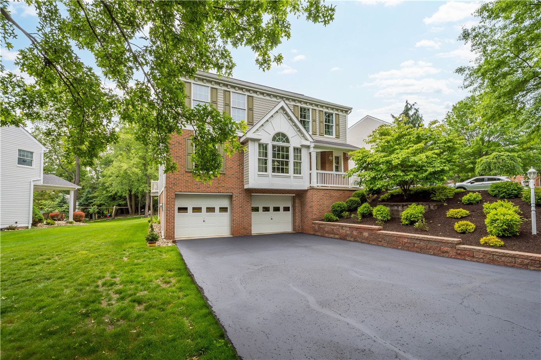 5743 Villahaven Dr Dr, Bethel Park, Pennsylvania image 2