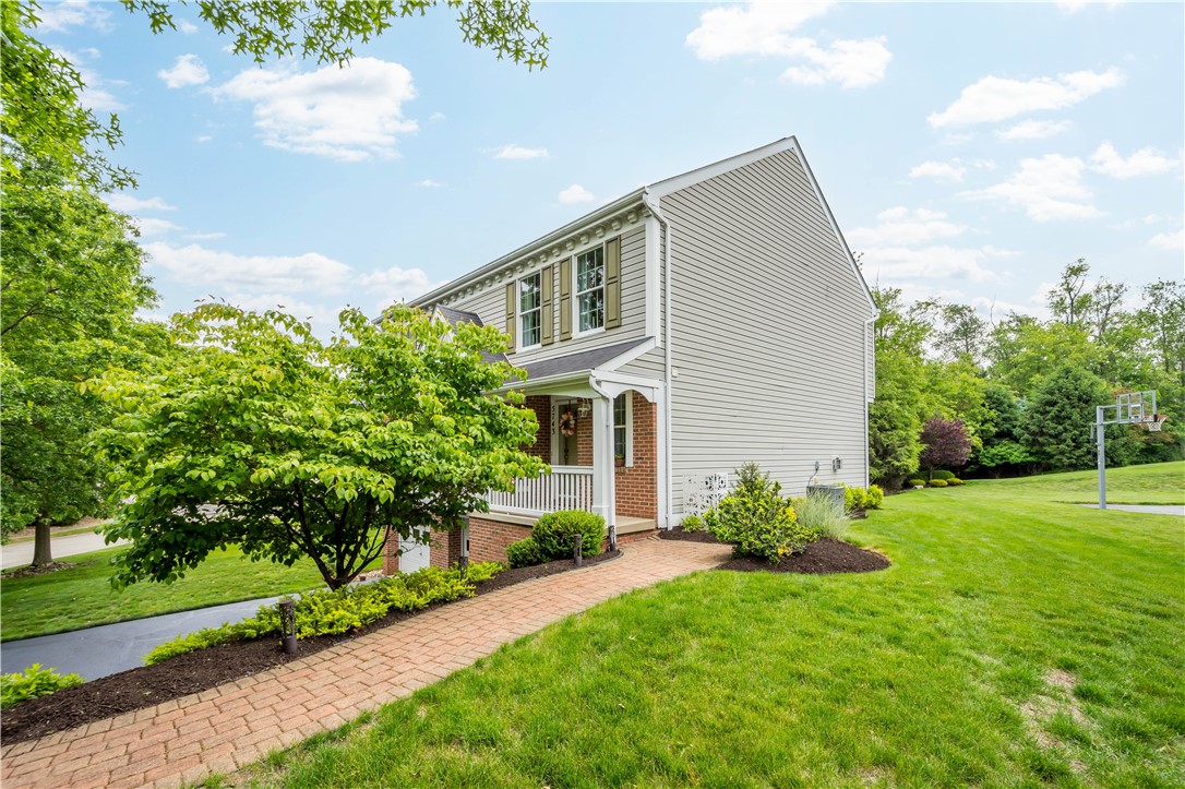 5743 Villahaven Dr Dr, Bethel Park, Pennsylvania image 4