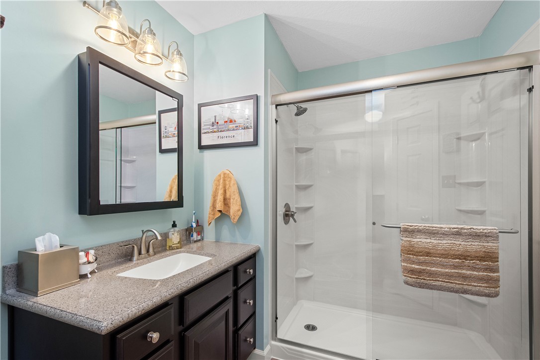 5743 Villahaven Dr Dr, Bethel Park, Pennsylvania image 32