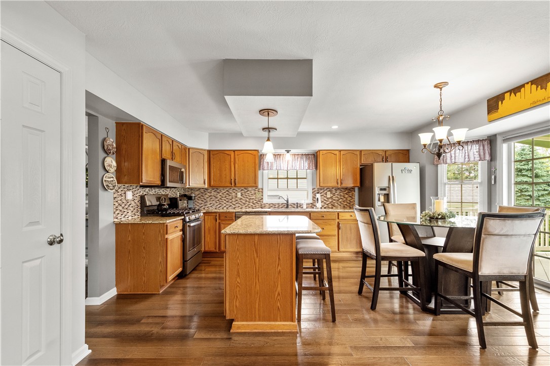 5743 Villahaven Dr Dr, Bethel Park, Pennsylvania image 11