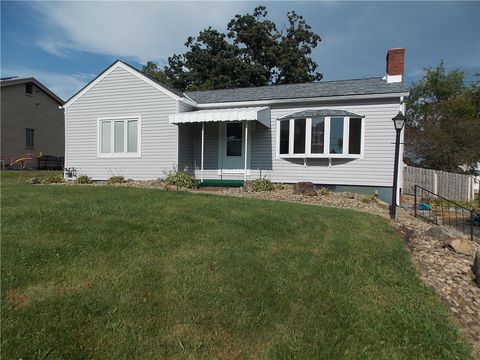 Photo of 511 Pearl Ave, Mars Boro, PA 16046 (MLS # 1737168)