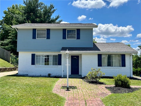 Photo of 126 Hereford Dr, Oakdale, PA 15071 (MLS # 1761715)