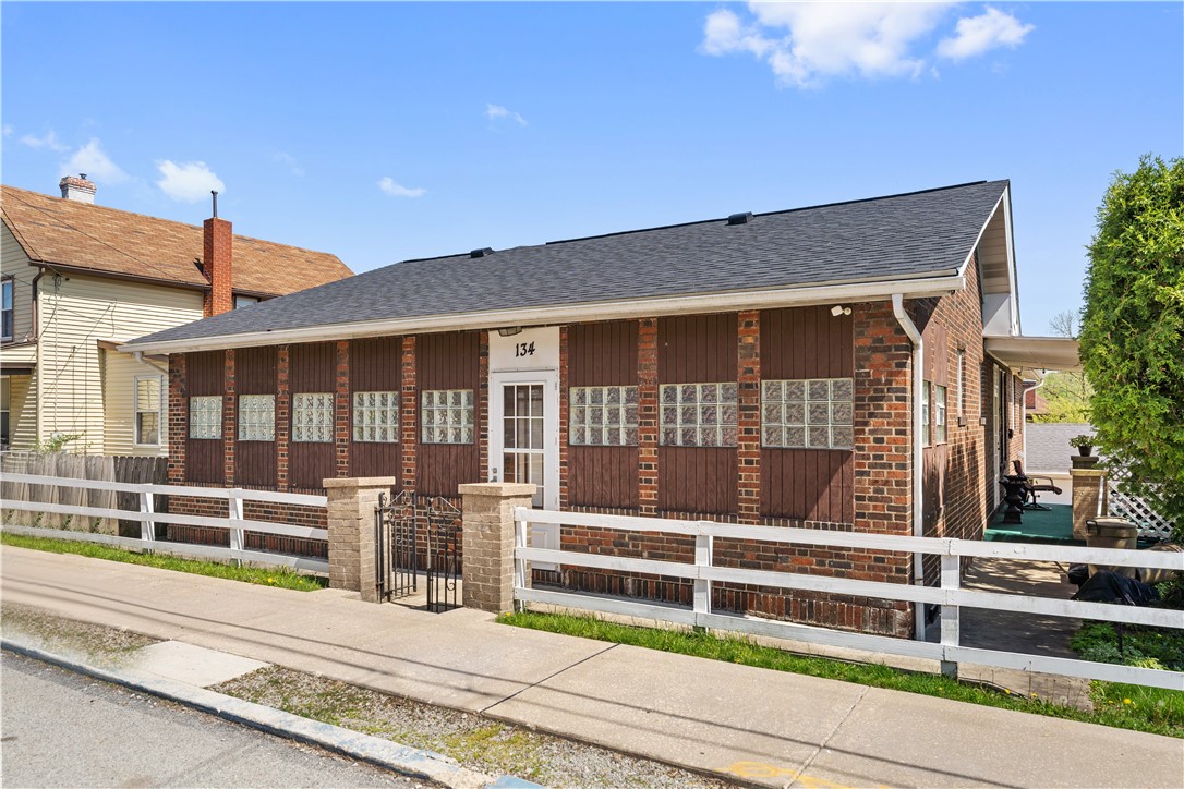 134 Modisette Avenue Ave, Donora, Pennsylvania image 1