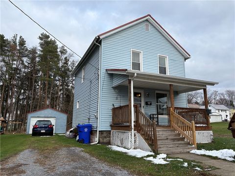 Photo of 20 Brockway Ave, Greenville, PA 16125 (MLS # 1732339)