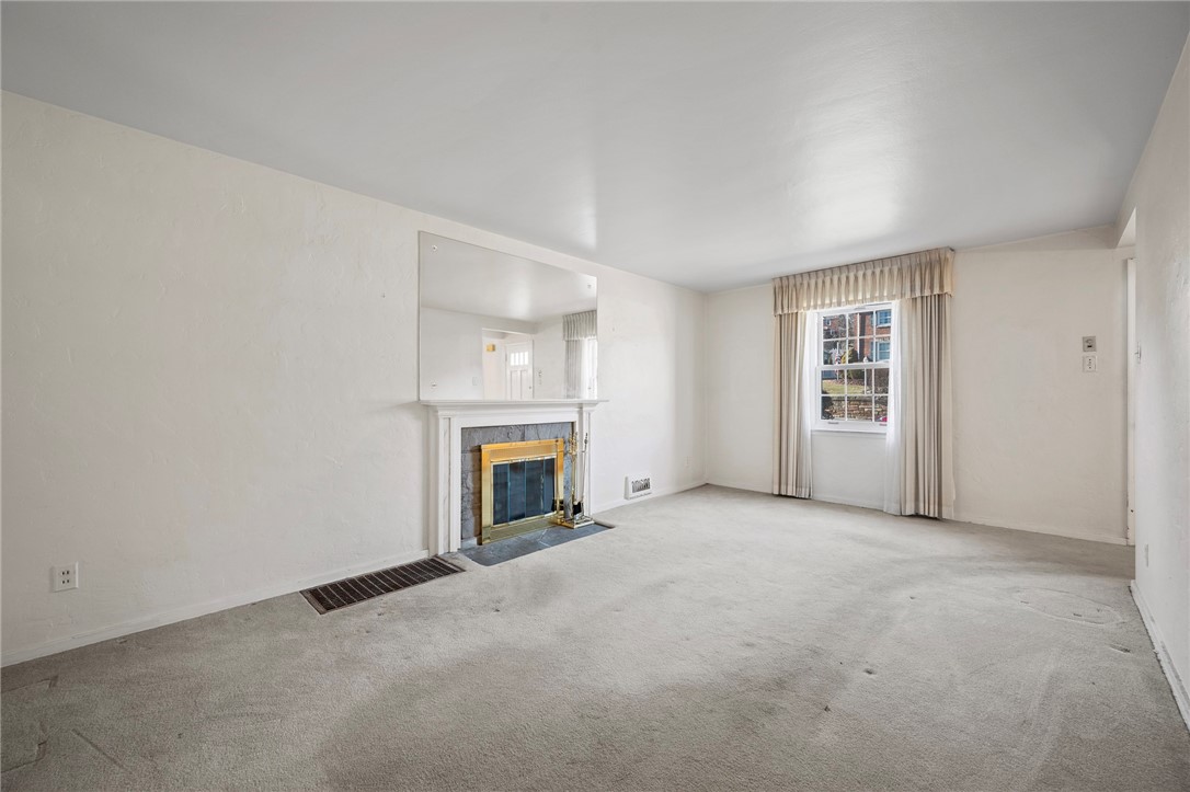 5313 Fieldcrest Drive Dr, Whitehall, Pennsylvania image 16