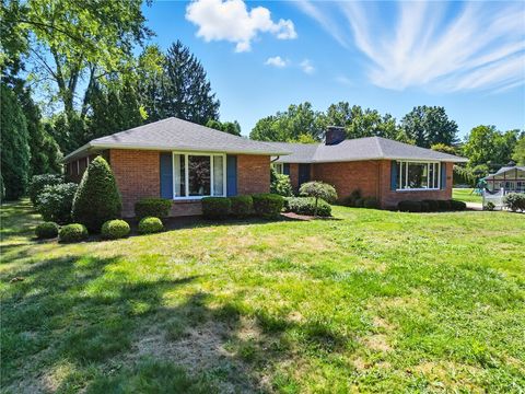 2560 Blossom Ln Neshannock Twp PA 16105