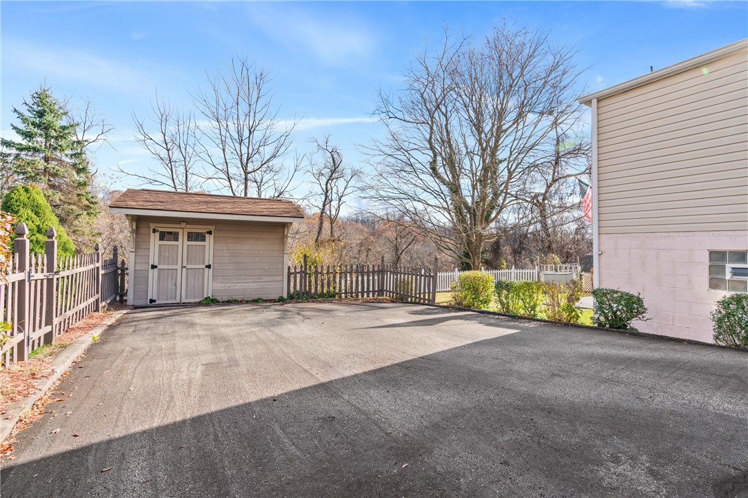 459 E Garden Rd Rd, Brentwood, Pennsylvania image 26