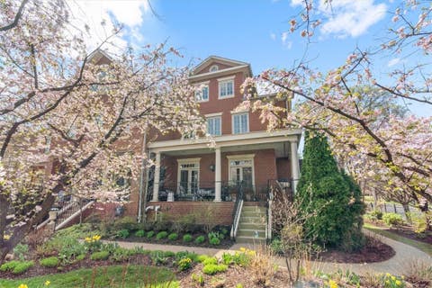 Photo for 1400 Beechwood Blvd