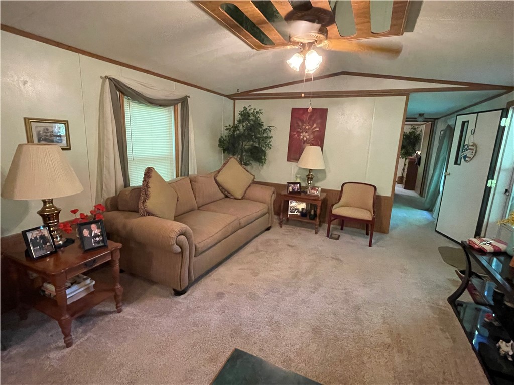 9734 Iroquois Trail