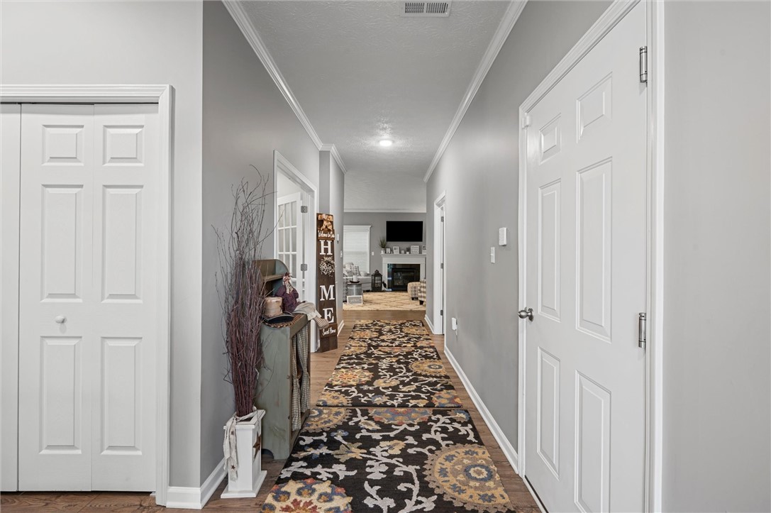205 Raven Circle